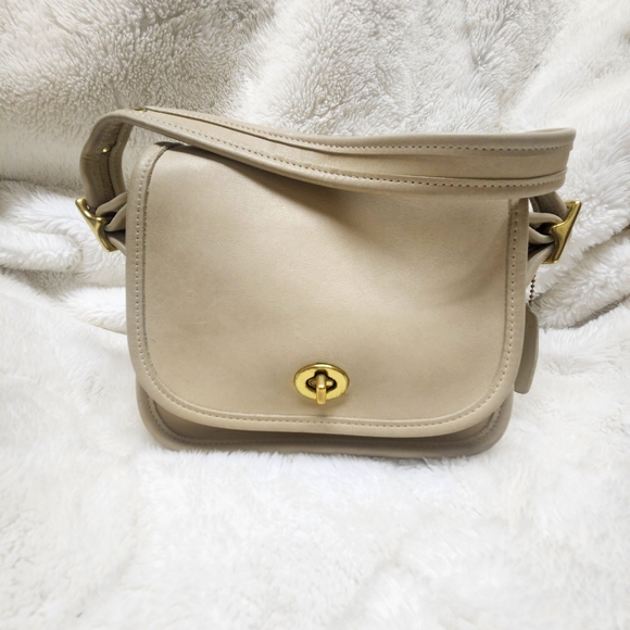 Coach Handbags - Coach Legacy Bag 9965
